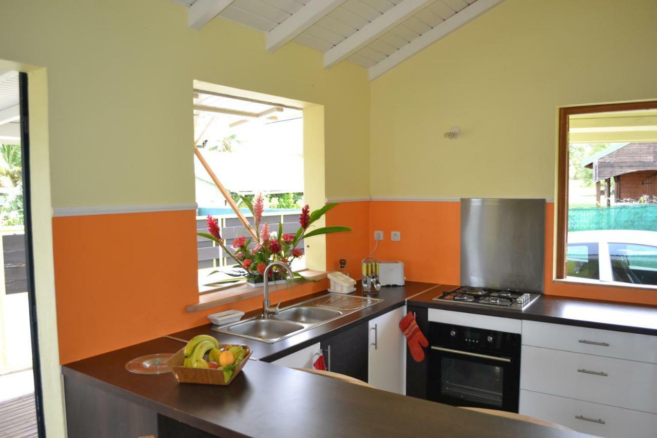 Mini-Villa Entre Montagne Et Mer Goyave Bagian luar foto